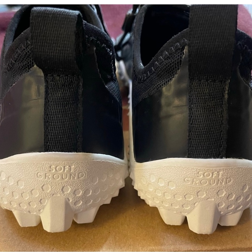 Vivobarefoot Primus Trail BRAND NEW (38/7.5US)